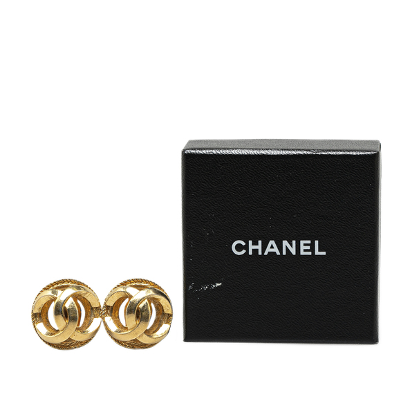 Pre-Loved Chanel Gold Plated CC Clip On Earrings - Picture 4 of 4